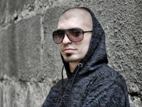 Украинский рэпер Гига.