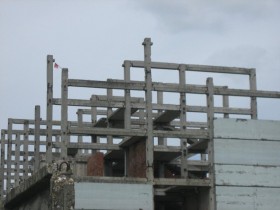 Заброшенная стройка в районе Хлебзавода №28